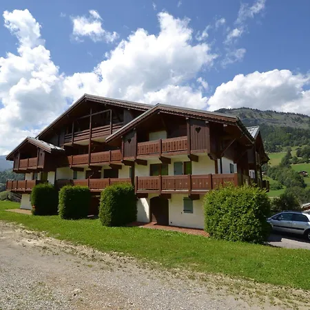 Cosy Au Pied Des Pistes Avec Balcon - Fr-1-505-220